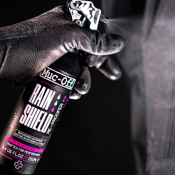 Muc-Off Rain Shield Re-proofer | Waterafstotende impregneerspray | 250 ml  SMU00057 - 2